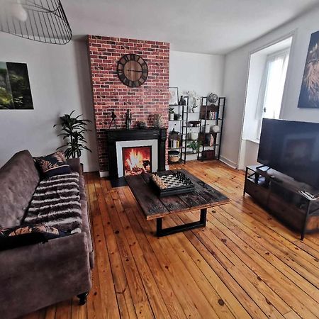 Bel Appartement De 1 A 7 Personnes Ambert Eksteriør billede