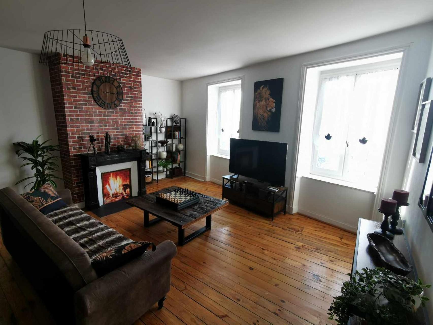 Bel Appartement De 1 A 7 Personnes Ambert Eksteriør billede