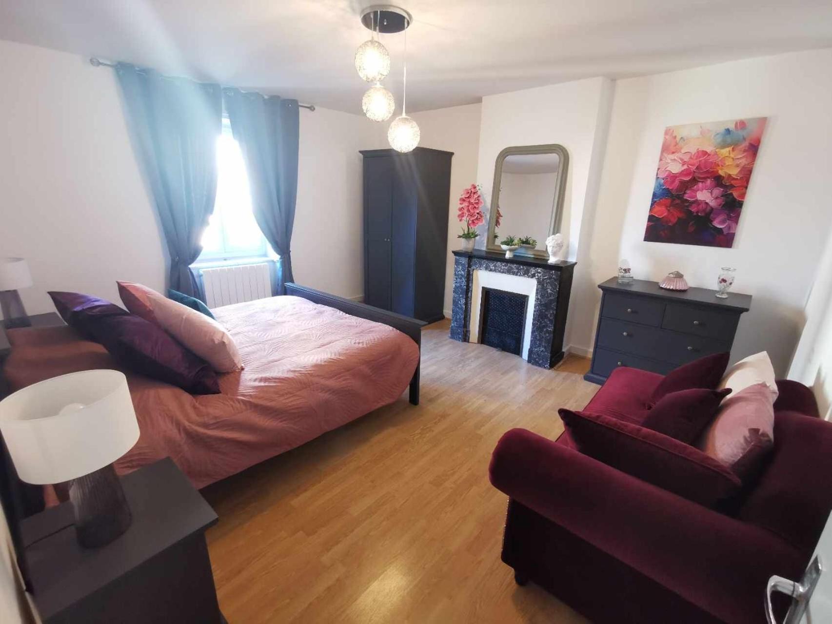 Bel Appartement De 1 A 7 Personnes Ambert Eksteriør billede